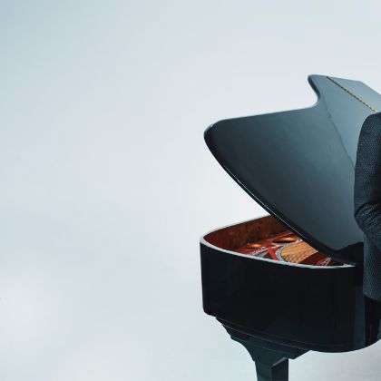 https://spirio-spotlight.steinway.com/ja/spiriocast/2025/11-6-25-peter-bence