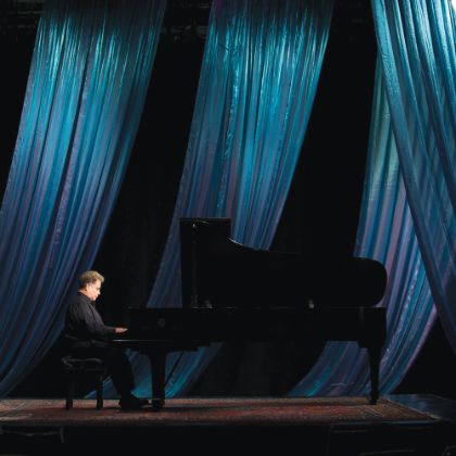 /steinway.com-americas/news/features/jeffrey-siegel