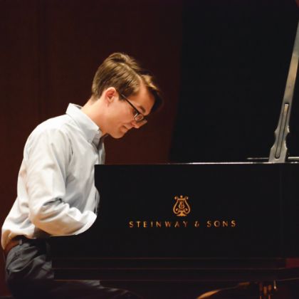 /steinway.com-americas/news/articles/baldwin-wallace-conservatory-rallies-community
