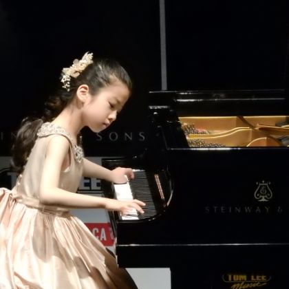 /steinway.com-americas/news/press-releases/steinway-announces-2018-junior-piano-competition-winners