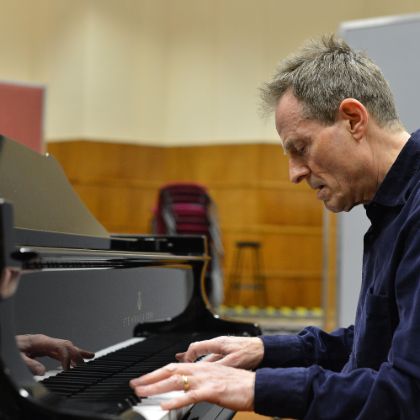 /steinway.com-americas/music-and-artists/featured/steinway-artist-john-paul-jones